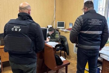 В Білій Церкві бухгалтер військової частини нарахував солдату премію 20 мільйонів гривень
