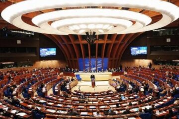 Поновлення повноважень Росії у ПАРЄ відклали на 24 години