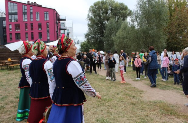 У Білогородській громаді відбувся благодійний ярмарок для підтримки ЗСУ