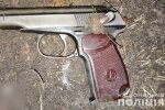 На Київщині чоловік стріляв по правоохоронцям