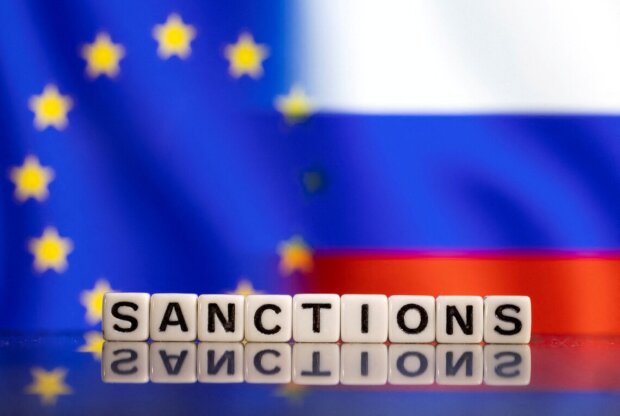Шостий пакет санкцій ЄС проти Росії “завис”: які перспективи його ухвалення
