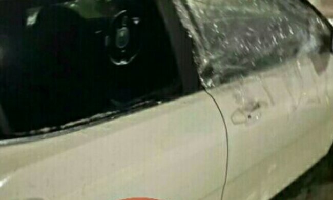 Другий випадок за добу: у Києві грабують дівчат в авто на світлофорі