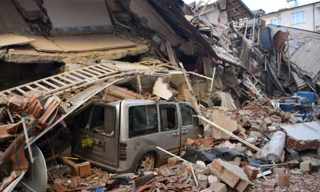 Кількість жертв землетрусу в Туреччині й Сирії перевищила 500, тисячі людей поранені