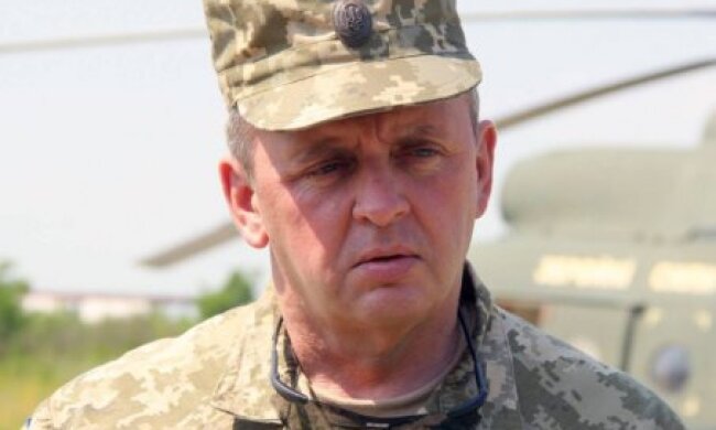 Зеленський звільнив Муженка з армії