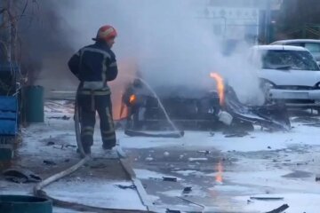 В Енергодарі підірвали авто колаборанта – правоохоронця, який зрадив Україну (відео)