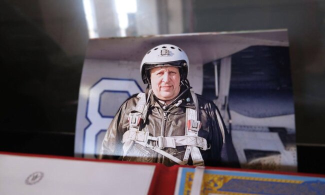 Пам’ять про командира «Привидів Києва»: у Нацмузеї відкрили виставку особистих речей Героя України Михайла Матюшенка