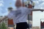 У Києві 16-річна блогерка танцювала під російську музику біля меморіалу Героїв Небесної Сотні