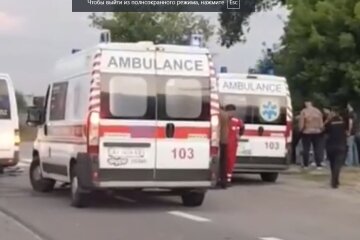 Під Харковом розстріляли автобус