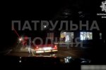 В одному з районів Київщини патрульні нейтралізували нетверезого водія з рушницею, який втік з місця бійки