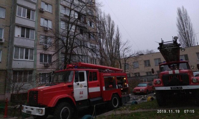 У Голосіївському районі горіла багатоповерхівка