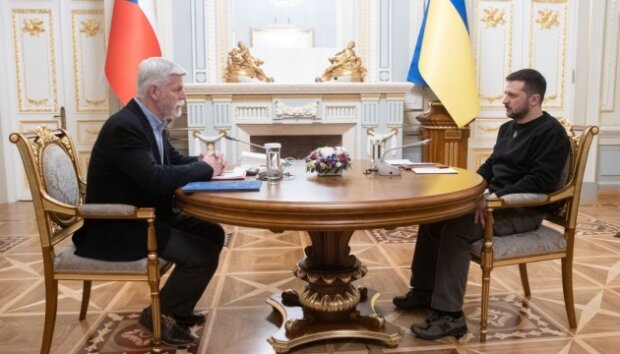 Президент Чехії – Зеленському: наполягатиму на початку переговорів про вступ України в ЄС ще цьогоріч