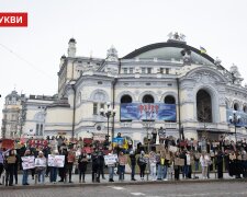 У Києві вийшли на акцію щодо підтримки полонених бійців «Азову»