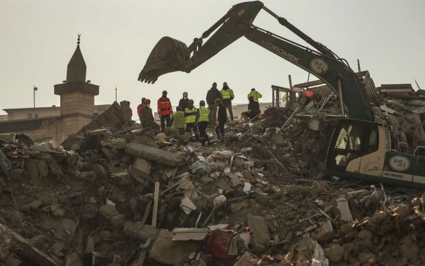 Нові землетруси у Туреччині: щонайменше 6 людей загинули, ще 294 постраждали