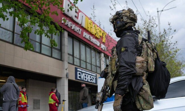 Трагедія на Деміївці: кількість загиблих зросла до семи, голова патрульної поліції йде у відставку