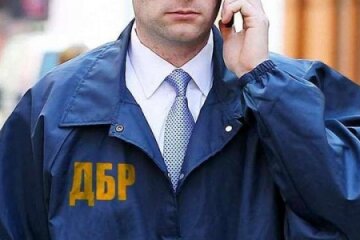 ДБР викрила системні злочини в Київській митниці