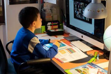 У київських школах тимчасово змінять час навчання: новий графік