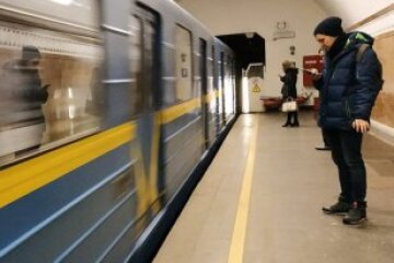 У двох станціях метро не будуть продавати жетони