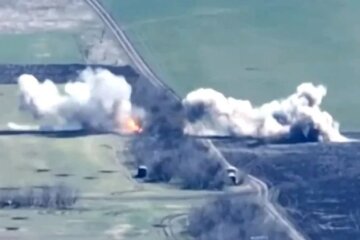 Після удару ЗСУ окупанти кинулися рятуватися втечею, кинувши вцілілу техніку