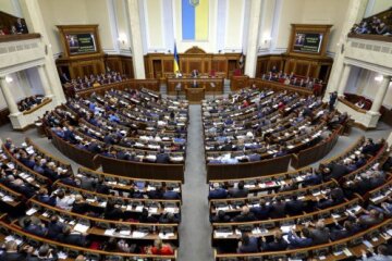 НАЗК знайшло порушення у звітах усіх парламентських партій