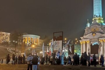 Учасники акції протесту мають намір провести другу ніч на Майдані