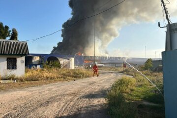 Ворог вночі обстріляв Київщину, є влучання