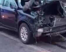 У ДТП в Києві загинув водій (відео)