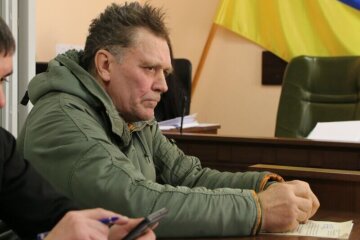 У справі про загибель людей біля укриття, суд Києва почав розгляд справи сторожа Мошкіна
