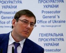 У Зеленського знову заговорили про відставку Луценка