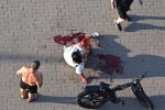 У Києві чужий пес на самовигулі розідрав жінку та її маленьку собачку