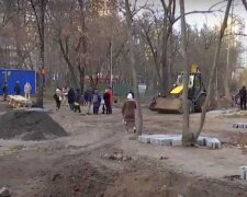 У Києві через протести призупинили будівництво дитячого майданчику