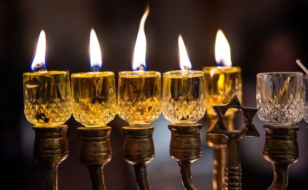 Київські євреї готуються святкувати Хануку