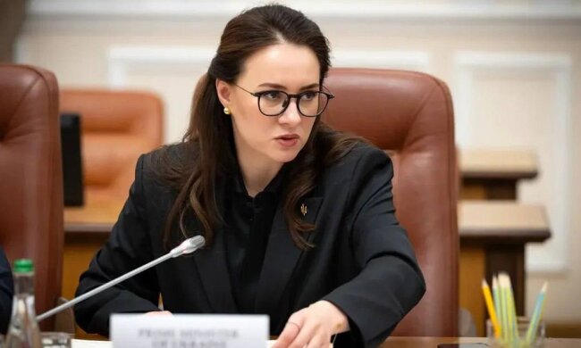 Рекордна реформа: з вересня всі українські школярі харчуватимуться безкоштовно