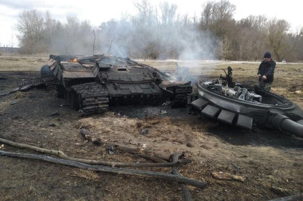 Війна в Україні: росіяни уже втратили понад 12 тисяч солдатів і 317 танків