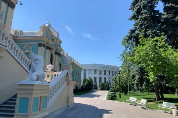 Після 15 років мовчання: оновлений Маріїнській палац готують до відкриття (фото)