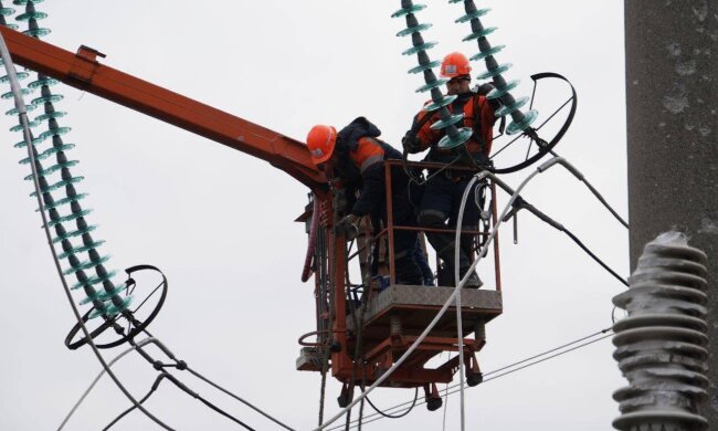 Удар по світлу: через нічну атаку росіян сім областей залишилися без електрики