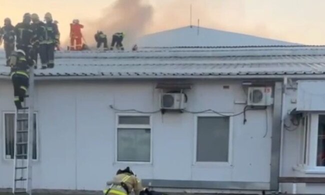 У Київській області горів склад підприємства