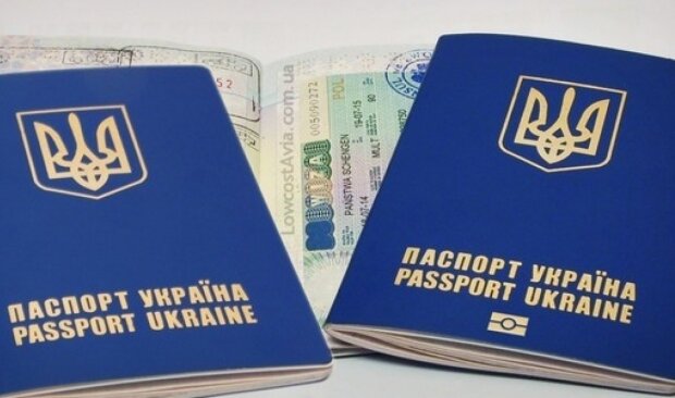 З 1 березня 2020 року українці виїжджатимуть у РФ тільки за закордонпаспортами