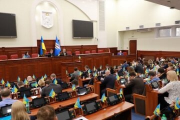 До Київради внесено проєкт рішення про недовіру всім головам РДА столиці
