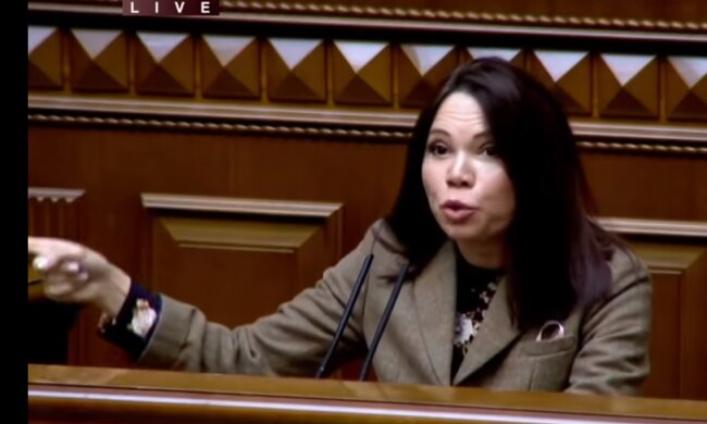 Грав на роялі тоді, коли ми стояли на всіх майданах країни: Сюмар жорстко розкритикувала Зеленського (відео)