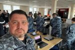 Речника ВМС та офіцерів у формі не пустили в ресторанний заклад Києва