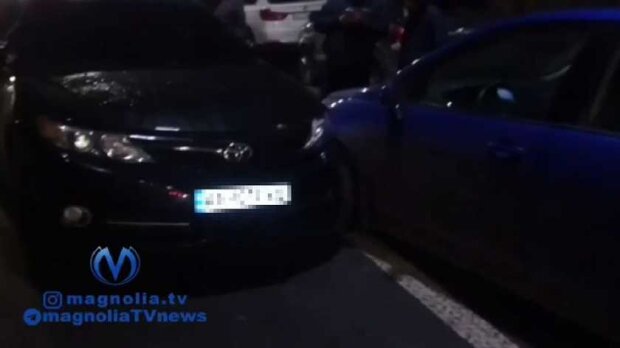 У центрі Києва сталася серйозна масова ДТП із шістьома авто (відео)