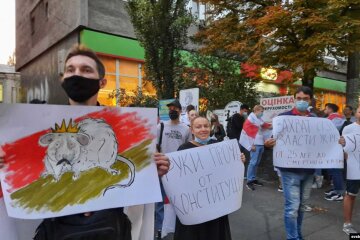 У Києві пікетували посольство Булорусі