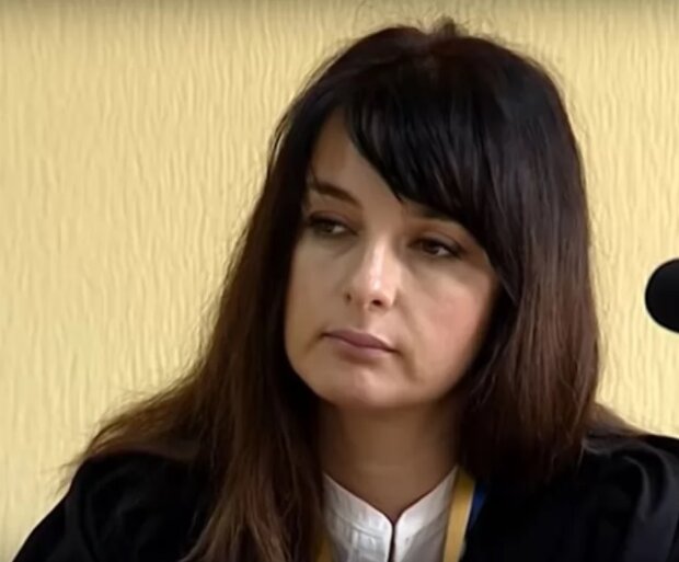 Суддя у справі водія Hummer Островського, який убив дитину, отримала в подарунок квартиру за 1,5 млн гривень