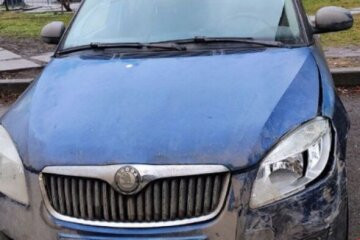 П’яна підліткова компанія на Лівобережжі влаштувала ДТП