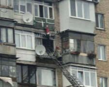У Києві на Святошині з балкона звисав труп чоловіка