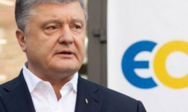 Порошенка намагаються зняти з виборів. Справу передали судді Вовку