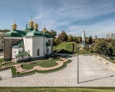 В Києві відреставрували храм Спаса на Берестові (фото)