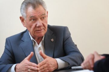 Кияни мають отримувати муніципальну пенсію – Омельченко