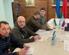 Переговори делегацій України і РФ розпочалися: обговорять 3 питання