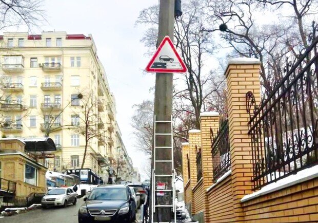 На вулицях Києва з’явилися нові дорожні знаки